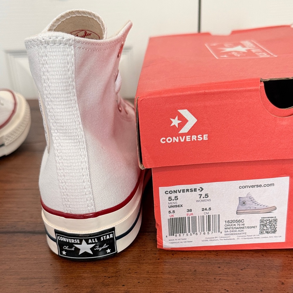 Converse Chuck Taylor All Star High Top White with Red Trim - Picture 5 of 6